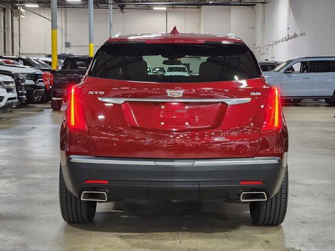 Used 2018 Cadillac XT5 Premium Luxury FWD image 10