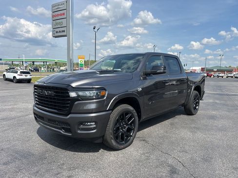 New 2026 RAM 1500 Laramie AWD/4WD image 10