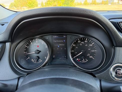 Used 2020 Nissan Rogue SV AWD/4WD image 30
