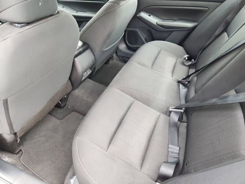 Used 2025 Nissan Altima 2.5 SV FWD image 27