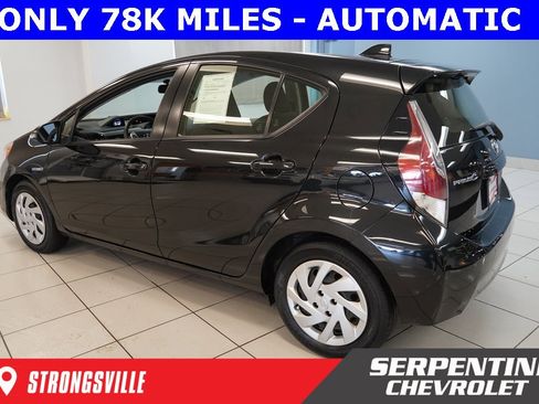 Used 2015 Toyota Prius C Two image 7