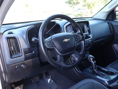 Used 2022 Chevrolet Colorado Z71 w/ Safety Package image 15