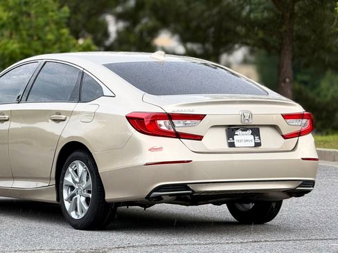 Used 2018 Honda Accord LX image 48