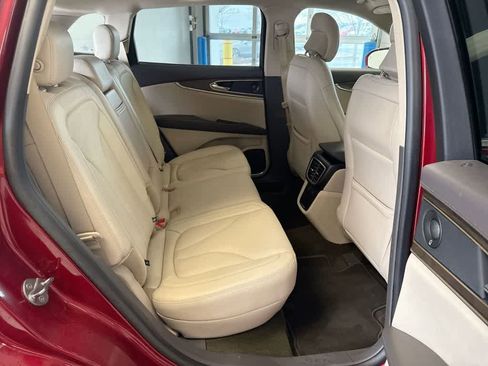 Used 2019 Lincoln Nautilus Reserve image 24