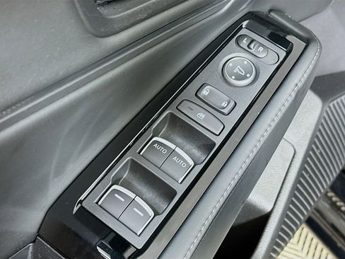 Used 2025 Honda Accord Touring image 18