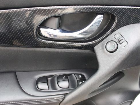 Used 2017 Nissan Rogue SL w/ SL Premium Package AWD/4WD image 20