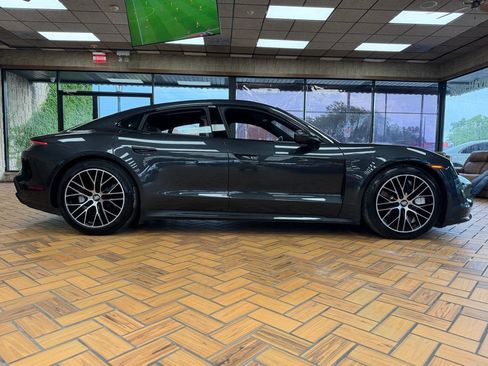 Used 2020 Porsche Taycan Turbo w/ Premium Package AWD/4WD image 9