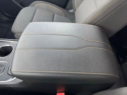 Used 2021 Chevrolet Traverse LT AWD/4WD image 22