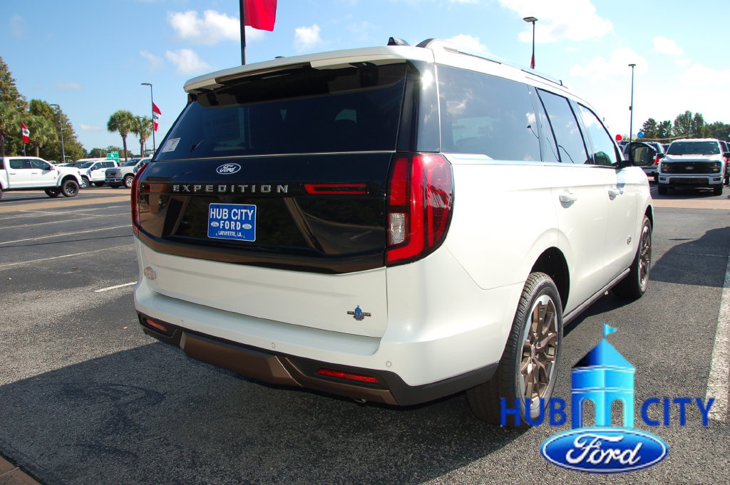 New 2027 Ford Expedition King Ranch RWD image 5