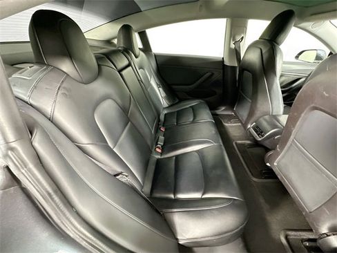 Used 2019 Tesla Model 3 Long Range image 22