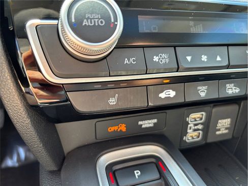 Used 2021 Honda Insight Touring image 29