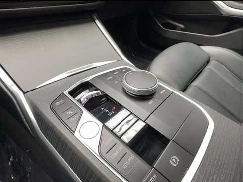 Used 2025 BMW 330i Sedan w/ Convenience Package RWD image 45