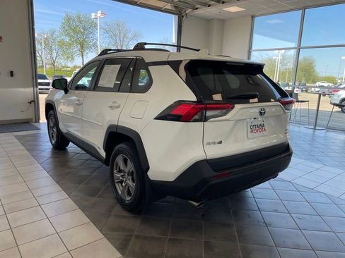 Used 2024 Toyota RAV4 XLE w/ Convenience Package AWD/4WD image 8