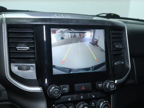 Used 2023 RAM 1500 Big Horn AWD/4WD image 30