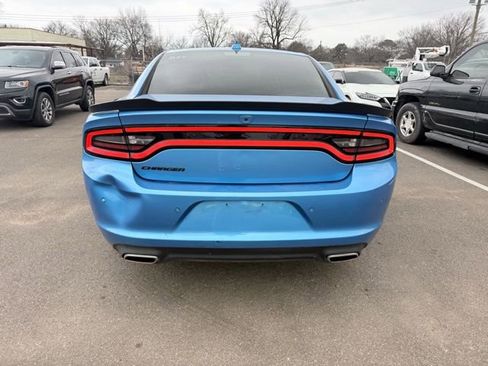 Used 2023 Dodge Charger SXT w/ Blacktop Package image 4