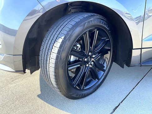 Used 2020 Ford Edge ST-Line w/ Cold Weather Package image 26