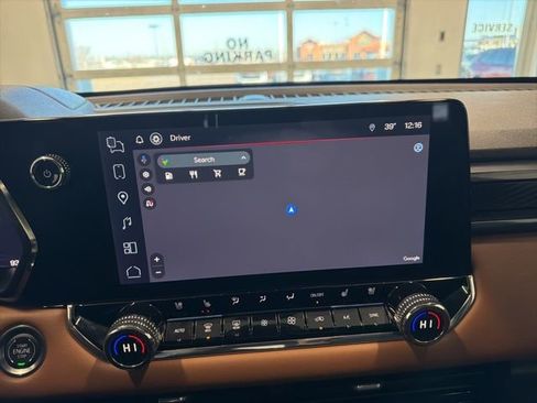 Used 2025 GMC Canyon AT4 w/ AT4 Premium Package image 2