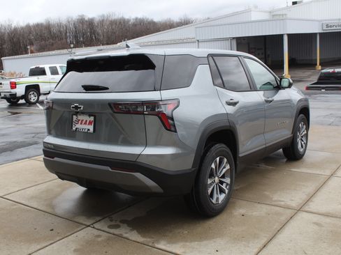 New 2026 Chevrolet Equinox LT image 4