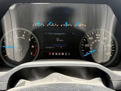 Used 2015 Ford F150 XLT w/ Equipment Group 302A Luxury AWD/4WD image 11