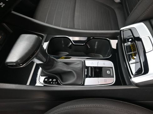 Certified 2024 Hyundai Santa Cruz SEL image 16