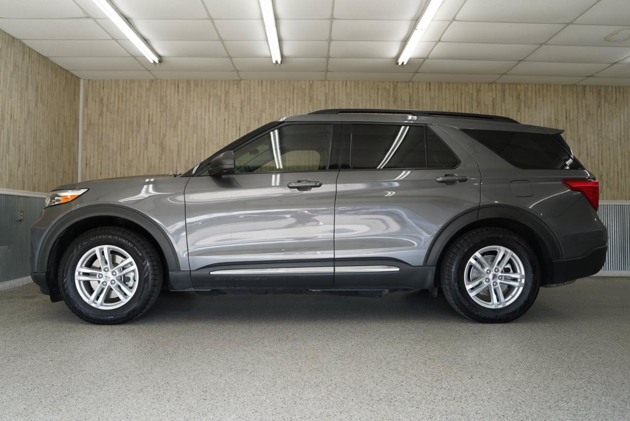 Used 2021 Ford Explorer XLT w/ Equipment Group 202A RWD image 5