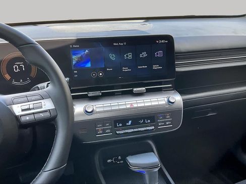 Used 2025 Hyundai Kona SEL FWD image 7