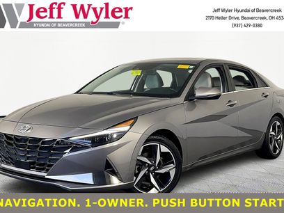 Certified 2022 Hyundai Elantra Limited w/ Preferred Accessory Package