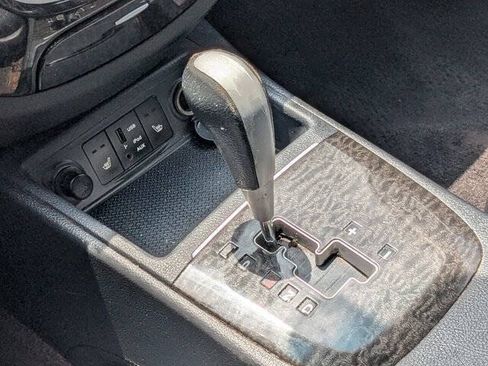 Used 2009 Hyundai Santa Fe Limited FWD image 24