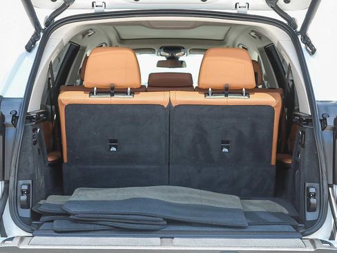 Used 2019 BMW X7 xDrive40i w/ Parking Assistance Package image 27