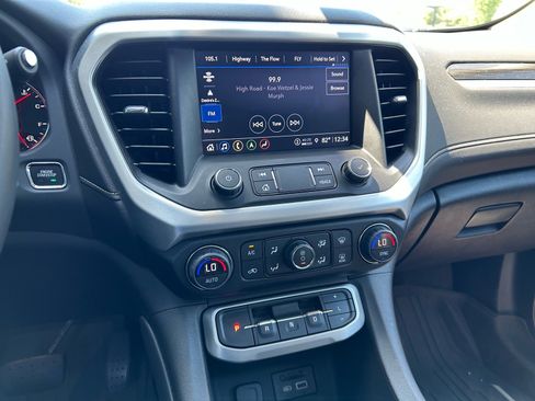Used 2023 GMC Acadia SLT w/ Elevation Edition AWD/4WD image 12
