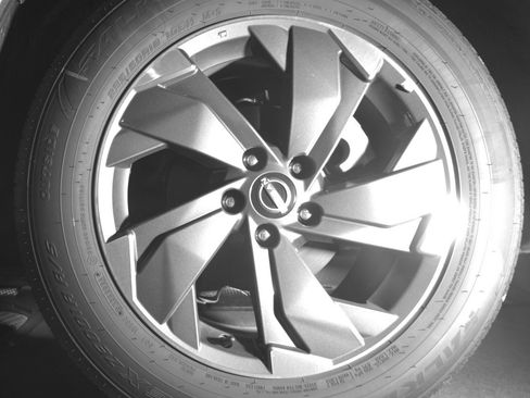 Used 2025 Nissan Rogue SV image 14