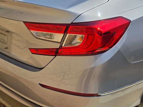 Used 2018 Honda Accord EX-L image 13