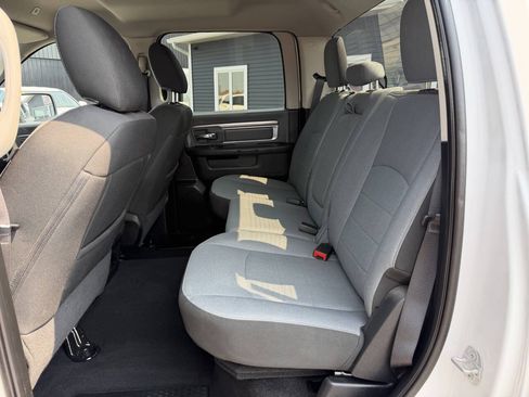 Used 2022 RAM 1500 Classic SLT w/ Electronics Convenience Group AWD/4WD image 35