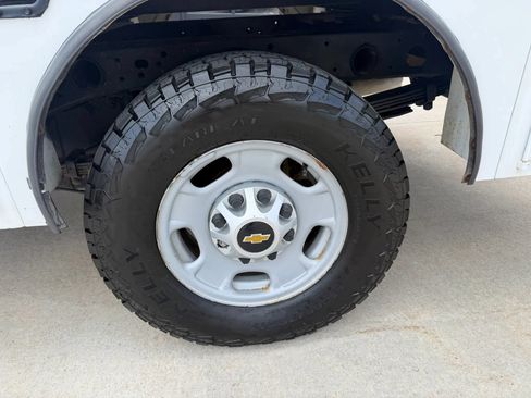 Used 2018 Chevrolet Silverado 2500 LT AWD/4WD image 79