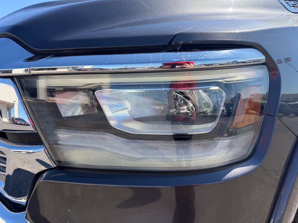 Used 2020 RAM 1500 Laramie AWD/4WD image 11