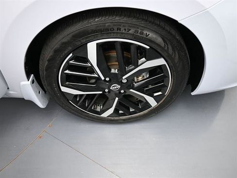 Used 2023 Nissan Versa SR w/ Trunk Package image 25