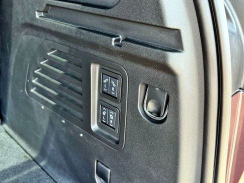 Certified 2025 Chevrolet Traverse RS w/ LPO, Floor Liner Package FWD image 20