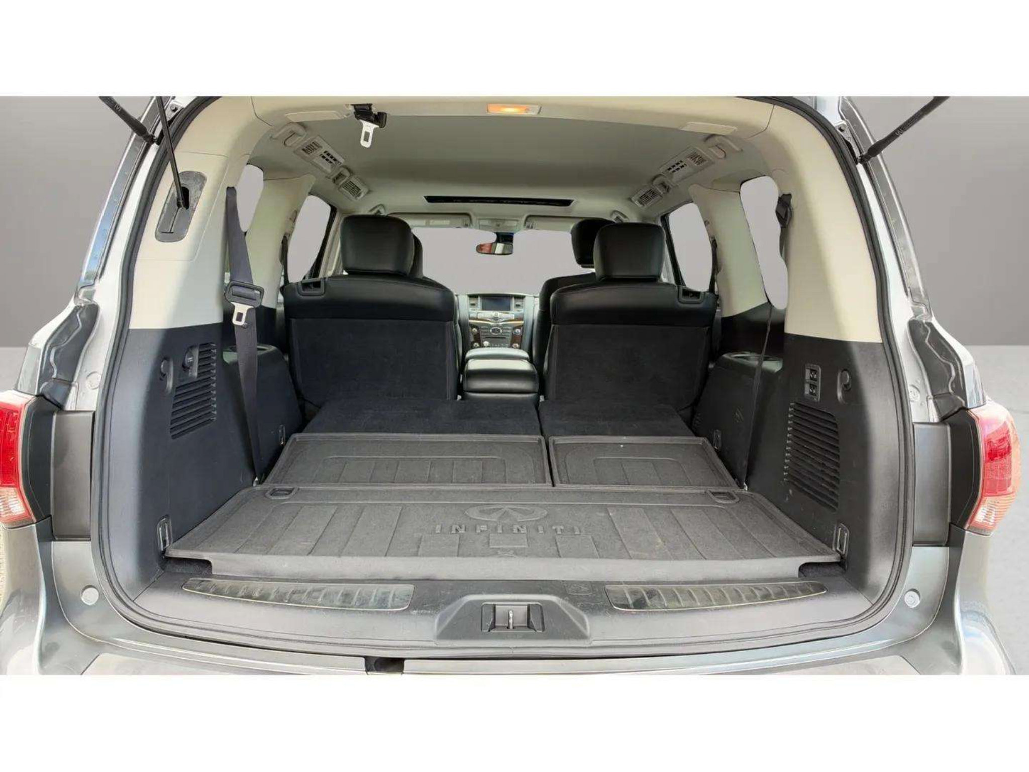 Used 2017 INFINITI QX80 4WD w/ All Season Package image 10