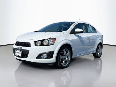 Used 2014 Chevrolet Sonic LTZ image 12