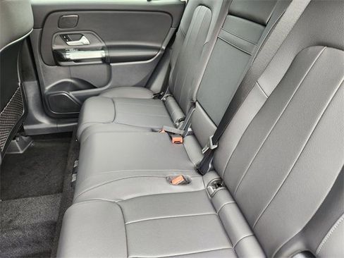 New 2026 Mercedes-Benz GLB 250 4MATIC image 12
