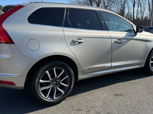 Used 2017 Volvo XC60 T6 Dynamic w/ Preferred Option Package image 10