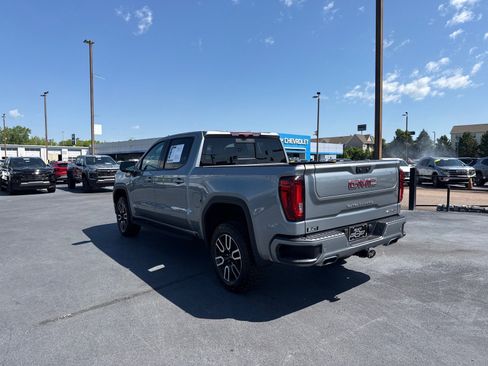 Used 2023 GMC Sierra 1500 AT4 w/ AT4 Premium Package AWD/4WD image 5