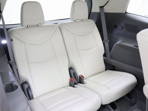 Used 2022 Cadillac XT6 Premium Luxury image 30