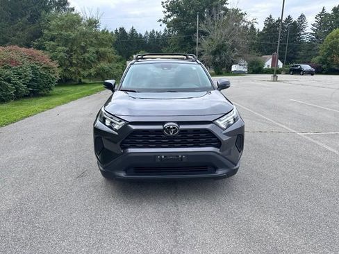Used 2023 Toyota RAV4 XLE AWD/4WD image 8