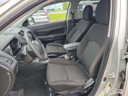 Used 2020 Mitsubishi Outlander Sport ES AWD/4WD image 12