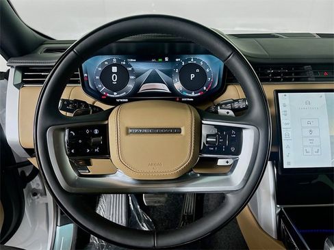 New 2025 Land Rover Range Rover Long Wheelbase SE image 12