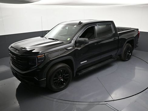 Used 2025 GMC Sierra 1500 Elevation AWD/4WD image 15