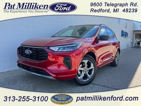 Certified 2024 Ford Escape ST-Line w/ Tech Pack #1 AWD/4WD image 1