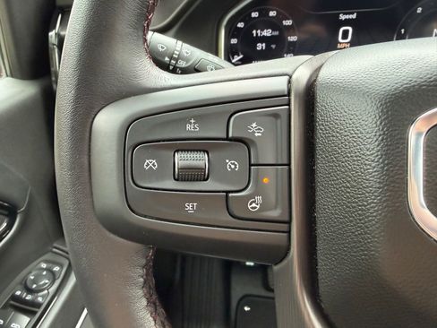 Used 2025 GMC Sierra 2500 AT4X image 14