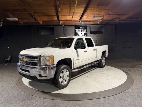 Used 2014 Chevrolet Silverado 2500 LT w/ Interior Plus Package AWD/4WD image 1